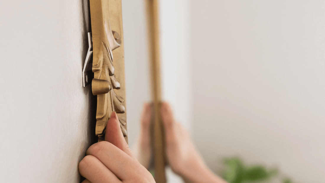 Comment Accrocher Un Miroir Au Mur Facilement ? - Mon Tapis Design